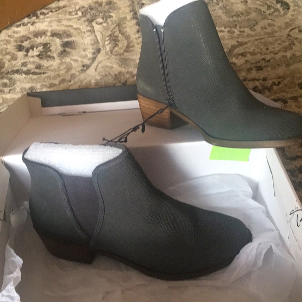 Kenzie Gerona Dark Grey Low Boots